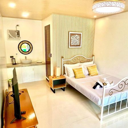 E&R Airport Hotel Dumaguete City Exteriér fotografie
