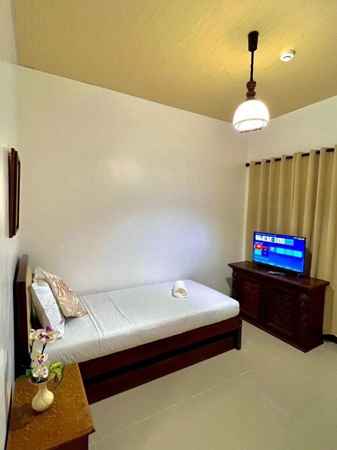 E&R Airport Hotel Dumaguete City Exteriér fotografie