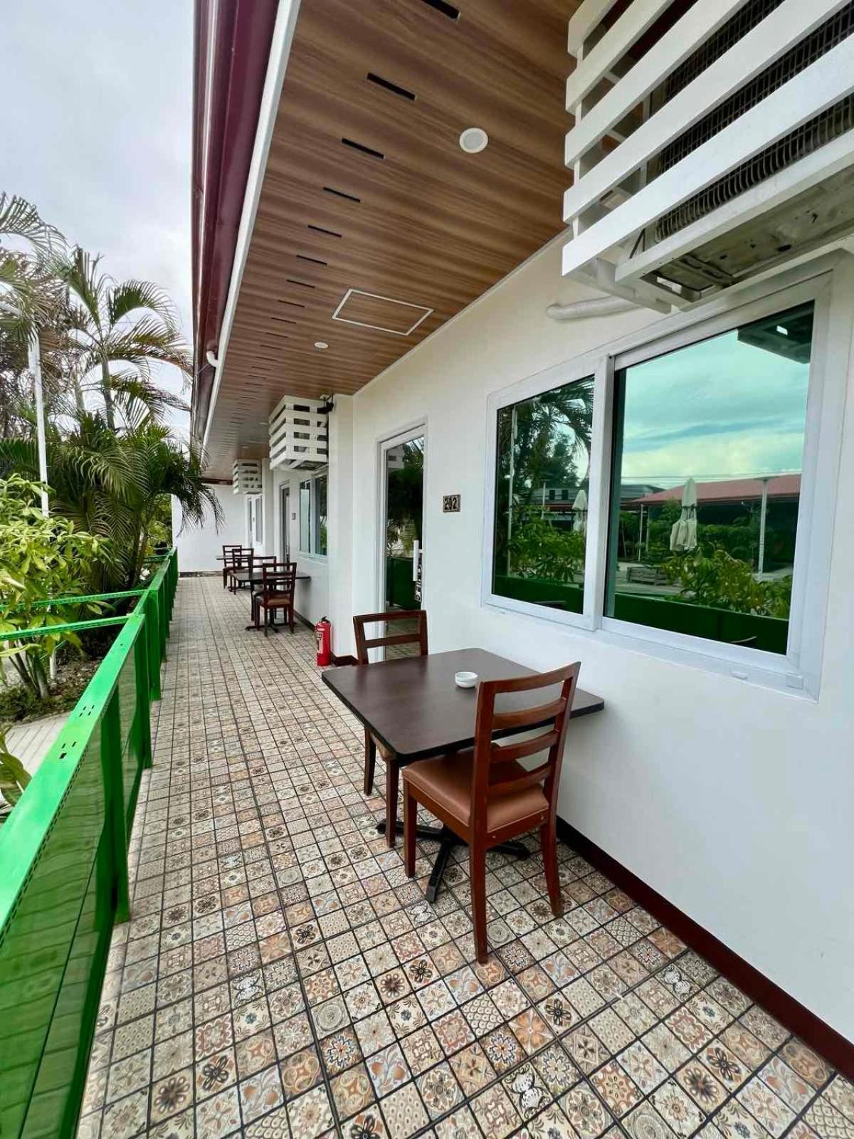 E&R Airport Hotel Dumaguete City Exteriér fotografie